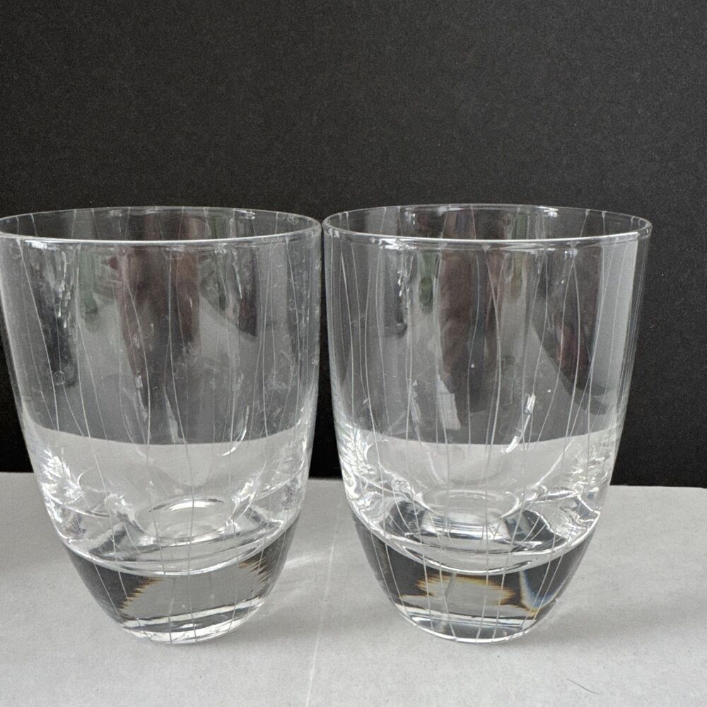 2 Qualia Glass Breeze Lovely Heavy Bottomed Whiskey Glasses With Modern Design